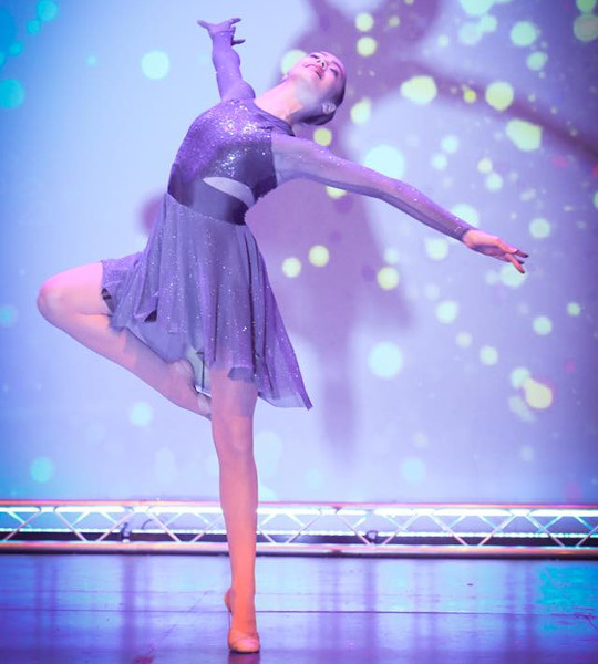 contemporary dancer